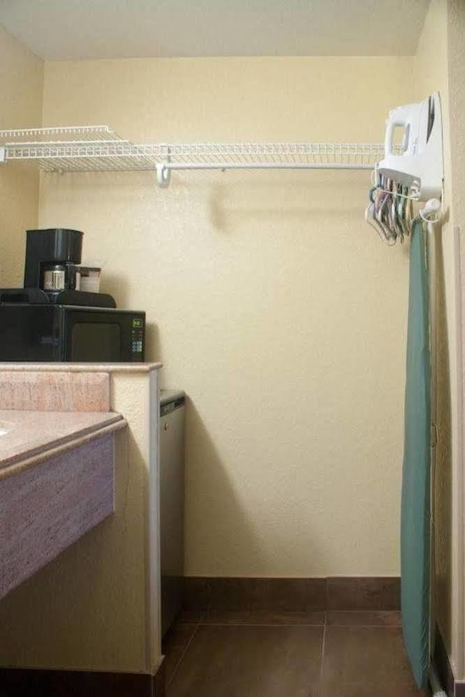 Polynesian Inn Saint Cloud Ngoại thất bức ảnh