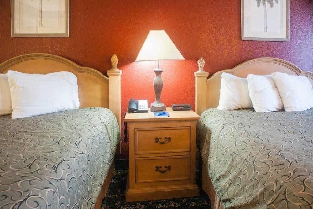 Polynesian Inn Saint Cloud Ngoại thất bức ảnh