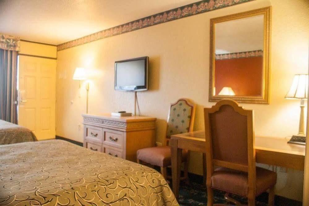 Polynesian Inn Saint Cloud Ngoại thất bức ảnh