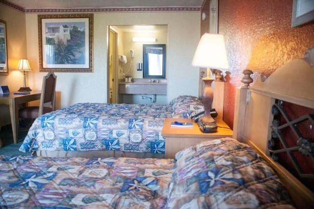 Polynesian Inn Saint Cloud Ngoại thất bức ảnh